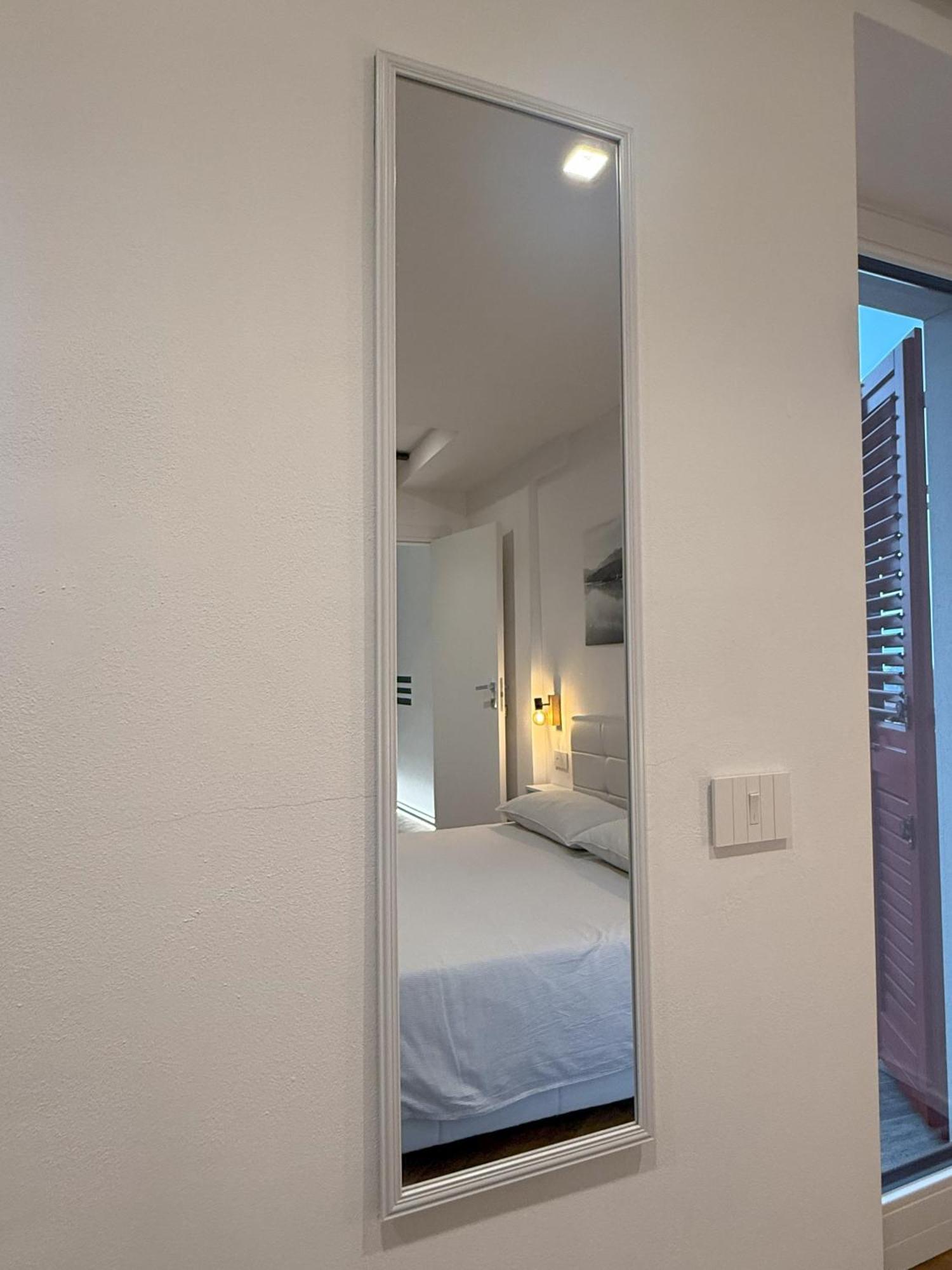 East West Room 阿科 外观 照片